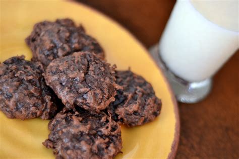 How does Brownie Macaroonies fit into your Daily Goals - calories, carbs, nutrition