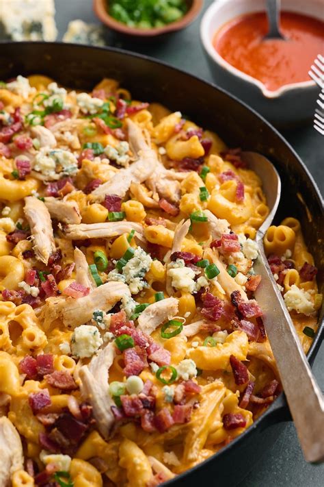 How does Buffalo Chicken Mac and Cheese fit into your Daily Goals - calories, carbs, nutrition