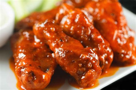 How does Buffalo Chicken Wings (9 piece) fit into your Daily Goals - calories, carbs, nutrition