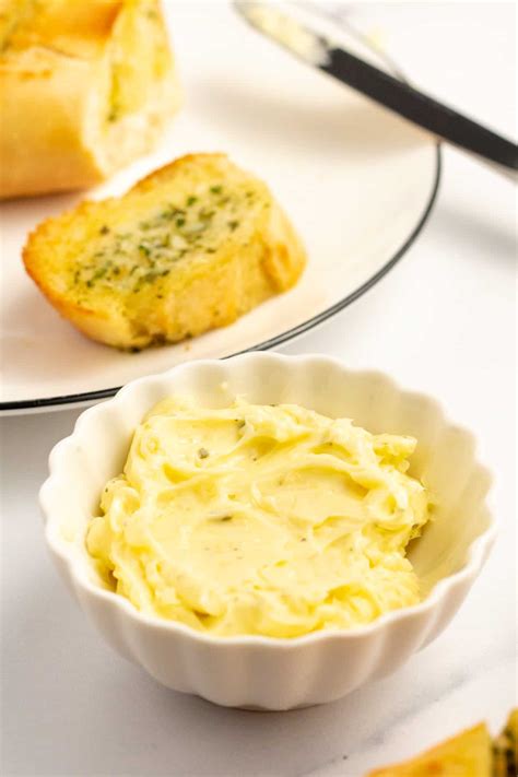 How does Butter Garlic Parsley 1 Tbsp fit into your Daily Goals - calories, carbs, nutrition