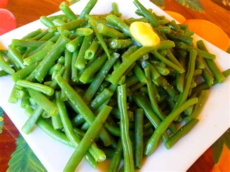 How does Buttered Green Beans and Water Chestnuts fit into your Daily Goals - calories, carbs, nutrition