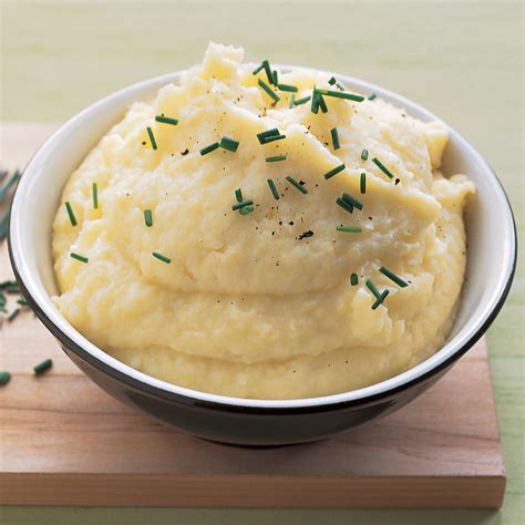 How does Buttermilk Mashed Potatoes fit into your Daily Goals - calories, carbs, nutrition