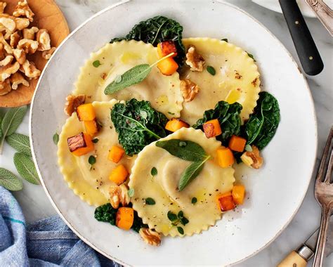 How does Butternut Ravioli Small fit into your Daily Goals - calories, carbs, nutrition