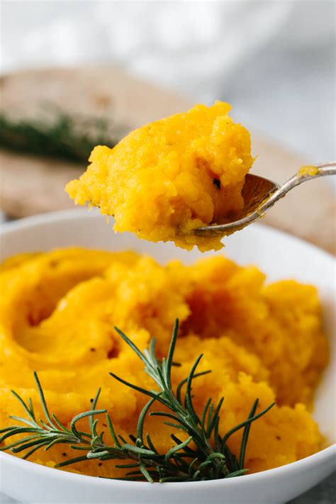 How does Butternut Squash Mashed 1/2 Cup fit into your Daily Goals - calories, carbs, nutrition