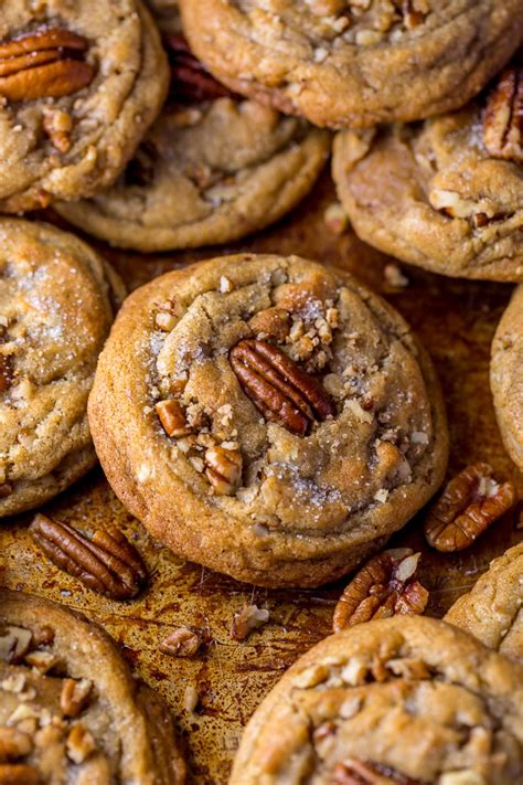 How does Buttery Pecan Decadence Cookie fit into your Daily Goals - calories, carbs, nutrition