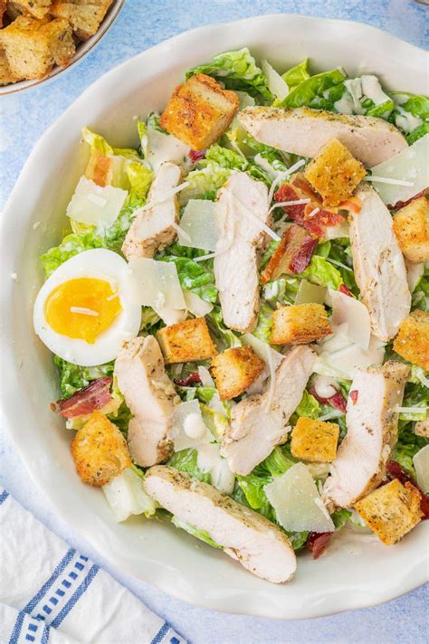 How does Caesar Salad, 32 oz fit into your Daily Goals - calories, carbs, nutrition