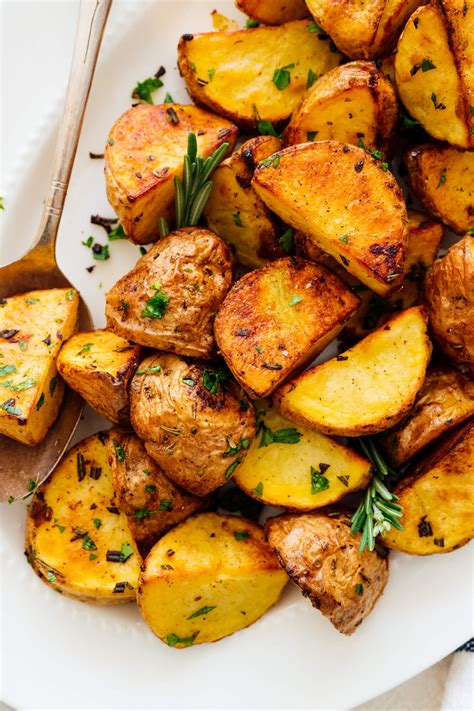 How does Cafe Roasted Potatoes fit into your Daily Goals - calories, carbs, nutrition