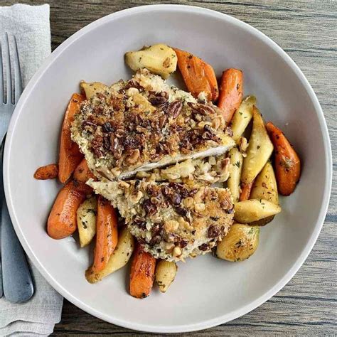 How does Cajun Pecan Chicken Breast fit into your Daily Goals - calories, carbs, nutrition