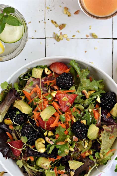How does California Spa Salad fit into your Daily Goals - calories, carbs, nutrition