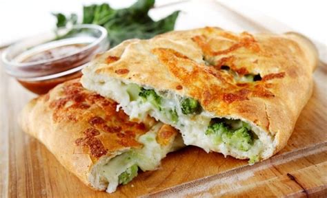 How does Calzone Broccoli & Cheddar 7