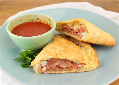 How does Calzone Ham & Cheese 7