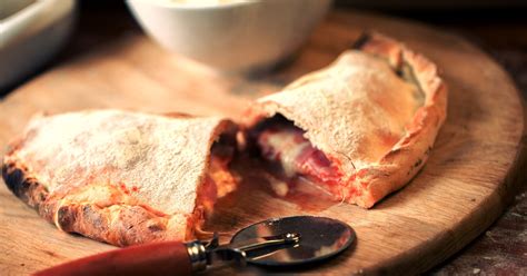 How does Calzone fit into your Daily Goals - calories, carbs, nutrition