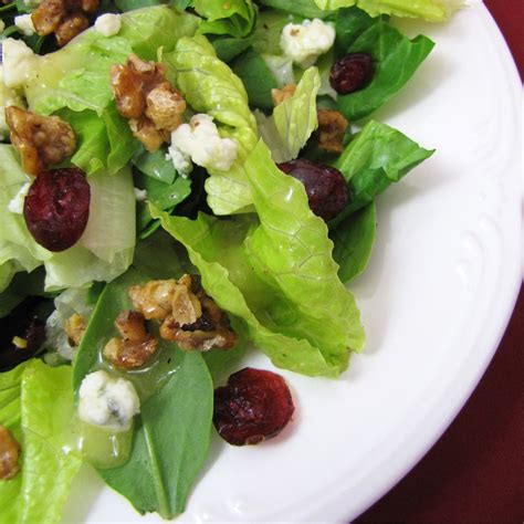 How does Candied Walnut Gorgonzola Salad fit into your Daily Goals - calories, carbs, nutrition