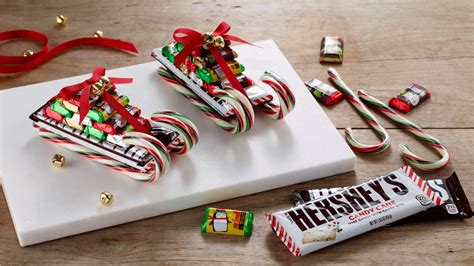 How does Candy Cane Candy Bar fit into your Daily Goals - calories, carbs, nutrition
