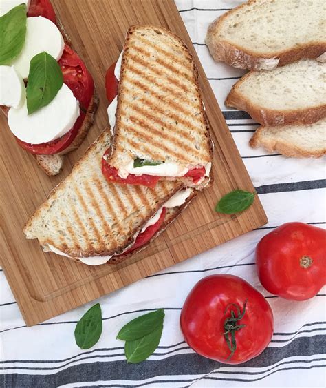 How does Caprese Panini fit into your Daily Goals - calories, carbs, nutrition