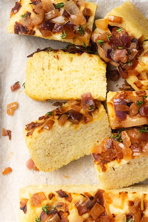 How does Caramelized Onion Focaccia fit into your Daily Goals - calories, carbs, nutrition