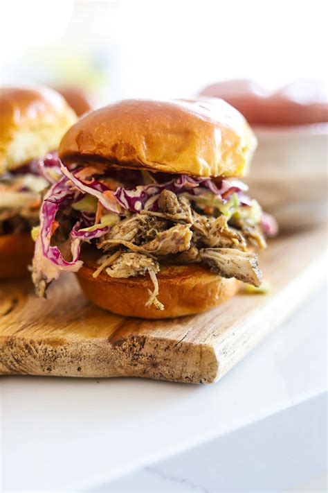 How does Caribbean Jerk Chicken Sandwich fit into your Daily Goals - calories, carbs, nutrition