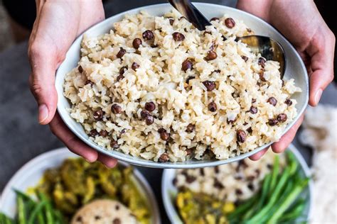 How does Caribbean-Style Coconut Rice fit into your Daily Goals - calories, carbs, nutrition