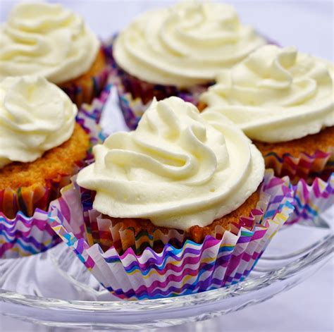 How does Carrot, Orange and Golden Raisin Cupcake fit into your Daily Goals - calories, carbs, nutrition