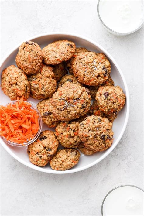 How does Carrot Cake Cookie fit into your Daily Goals - calories, carbs, nutrition