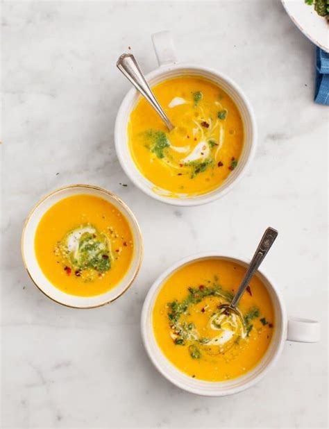 How does Carrot Ginger Soup topped with a Basil Greek Yogurt, with a side of Farro Pilaf (400VEG) fit into your Daily Goals - calories, carbs, nutrition