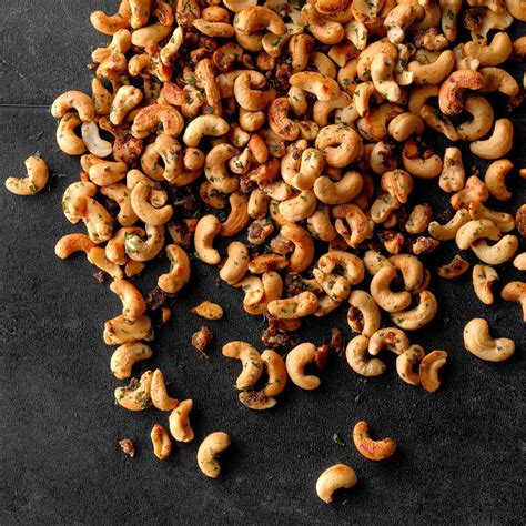 How does Cashews, Roasted & Unsalted fit into your Daily Goals - calories, carbs, nutrition