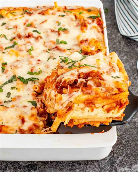 How does Casserette Baked Ziti fit into your Daily Goals - calories, carbs, nutrition