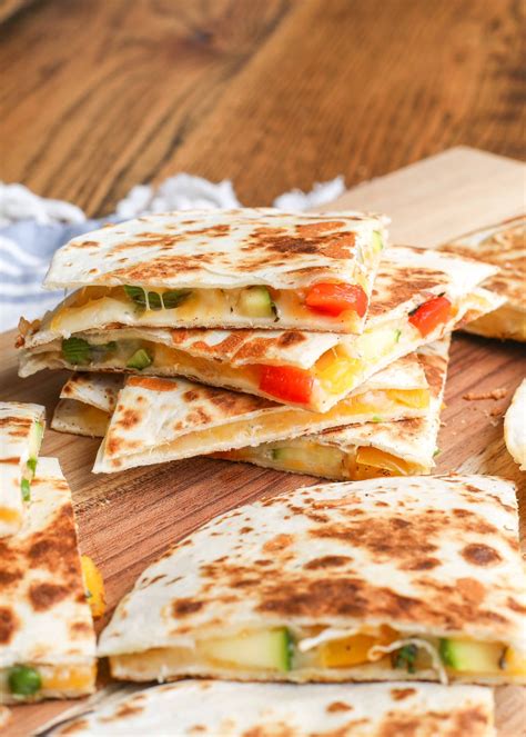 How does Cerner Kids Roasted Vegetable Quesadilla fit into your Daily Goals - calories, carbs, nutrition