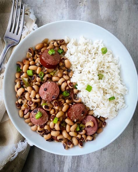 How does Charleston Hoppin' John fit into your Daily Goals - calories, carbs, nutrition