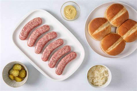 How does Cheddar Bratwurst Patty fit into your Daily Goals - calories, carbs, nutrition