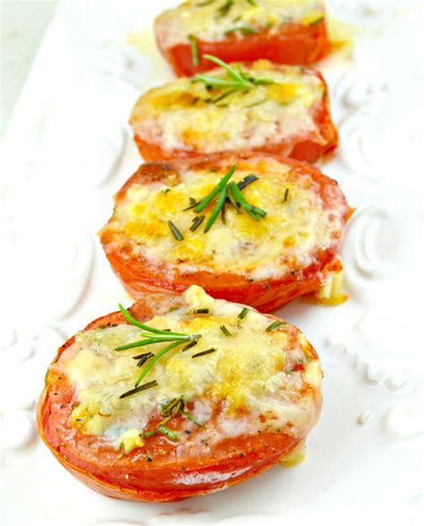 How does Cheddar Cheese, Tomato & Onion Baguette fit into your Daily Goals - calories, carbs, nutrition