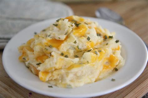 How does Cheddar-Chive Mashed Potatoes fit into your Daily Goals - calories, carbs, nutrition