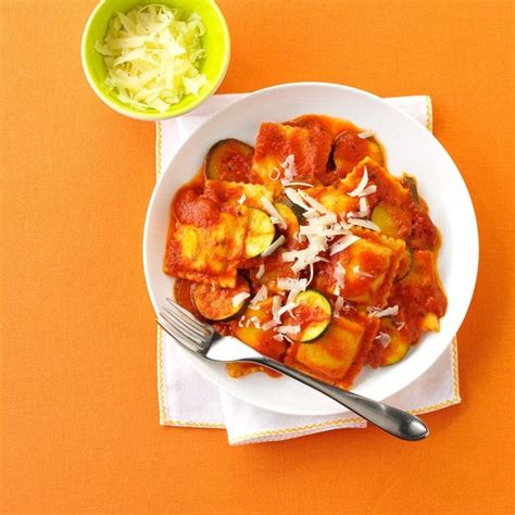 How does Cheese Ravioli with Marinara Sauce fit into your Daily Goals - calories, carbs, nutrition