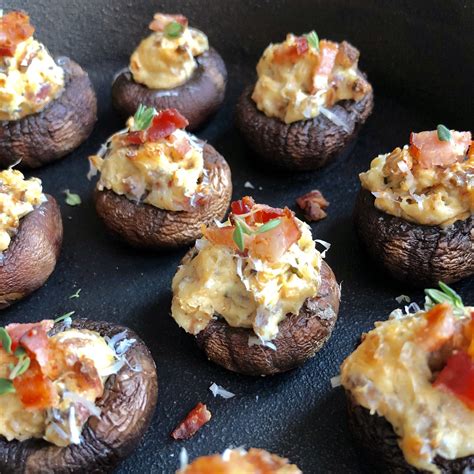 How does Cheese and Bacon Stuffed Mushrooms fit into your Daily Goals - calories, carbs, nutrition