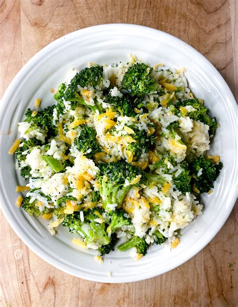 How does Cheesy Broccoli Rice fit into your Daily Goals - calories, carbs, nutrition