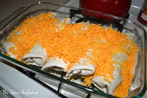 How does Cheesy Chicken Tortilla fit into your Daily Goals - calories, carbs, nutrition