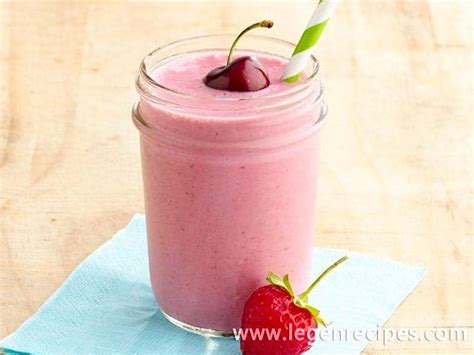 How does Cherry Berry Smoothie, 16 oz fit into your Daily Goals - calories, carbs, nutrition