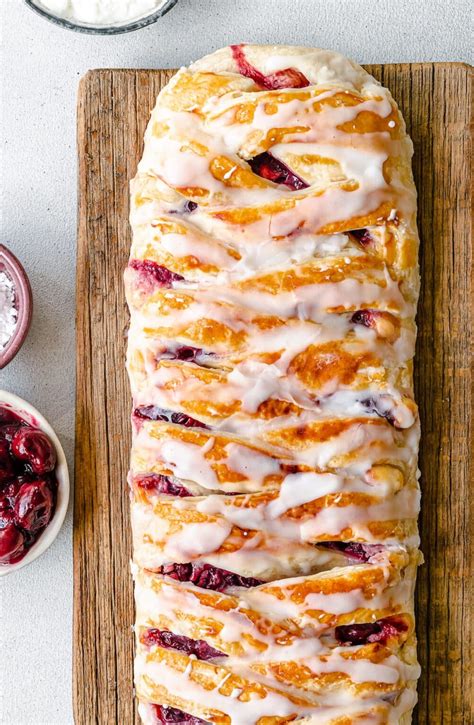 How does Cherry Cheese Danish fit into your Daily Goals - calories, carbs, nutrition