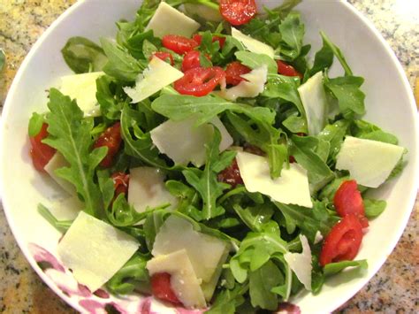 How does Cherry Tomato and Arugula Salad fit into your Daily Goals - calories, carbs, nutrition