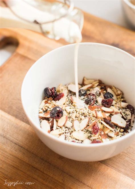 How does Chia, Buckwheat, and Hemp Cereal fit into your Daily Goals - calories, carbs, nutrition