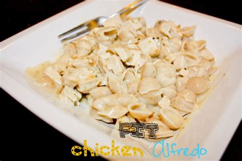 How does Chicken Alfredo fit into your Daily Goals - calories, carbs, nutrition