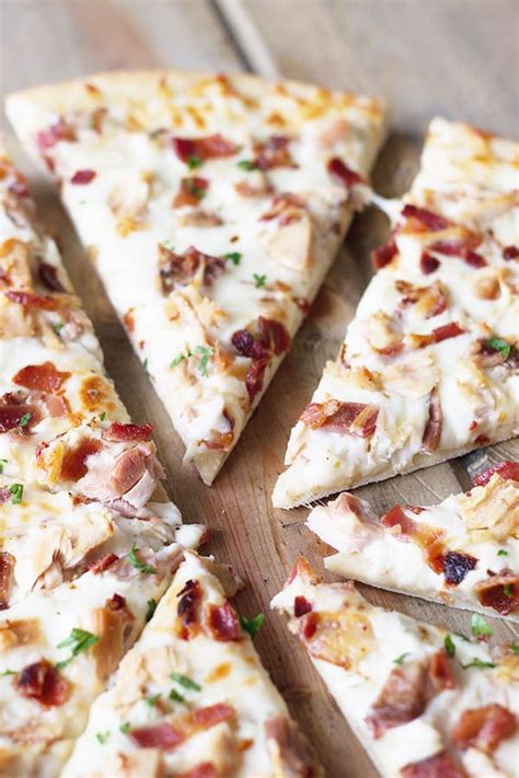 How does Chicken Bacon Ranch Pizza fit into your Daily Goals - calories, carbs, nutrition