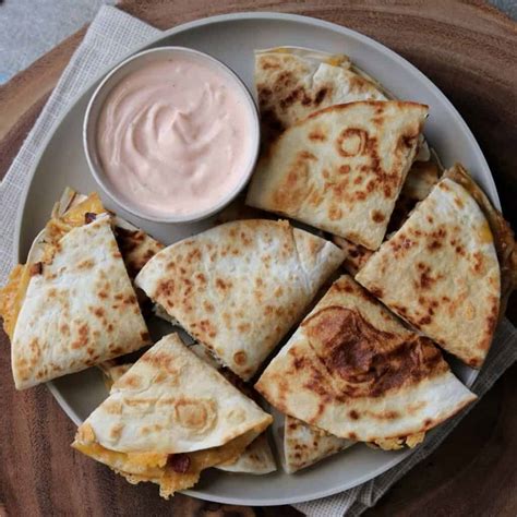 How does Chicken Bacon Ranch Quesadilla fit into your Daily Goals - calories, carbs, nutrition