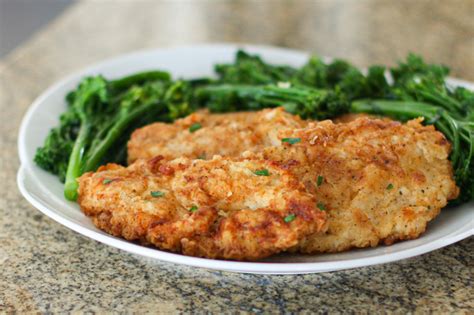 How does Chicken Breast 4 oz Buttermilk Fried fit into your Daily Goals - calories, carbs, nutrition