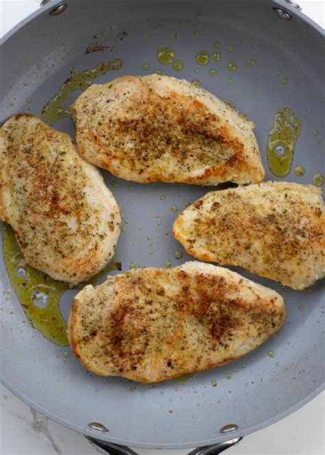 How does Chicken Breast Florentine - 4 oz. fit into your Daily Goals - calories, carbs, nutrition