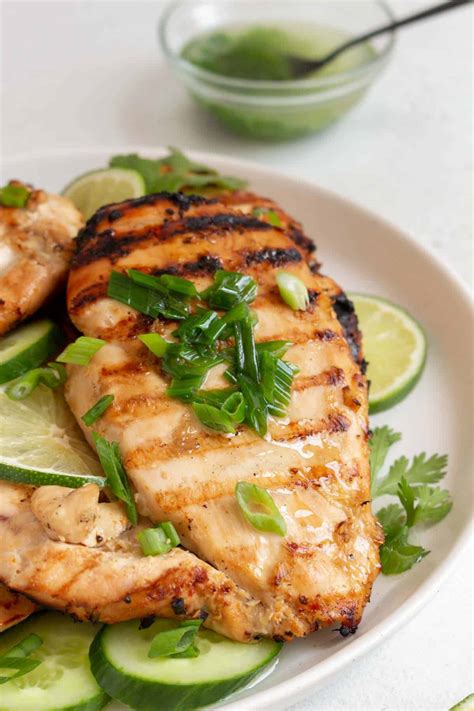 How does Chicken Breast Rndm Grilled Lemongrass Bias Sliced 1/8