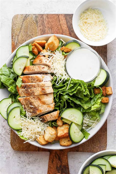 How does Chicken Caesar Salad Bowl fit into your Daily Goals - calories, carbs, nutrition