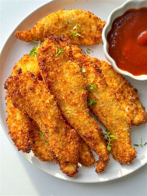 How does Chicken Fingers (5 pieces) fit into your Daily Goals - calories, carbs, nutrition