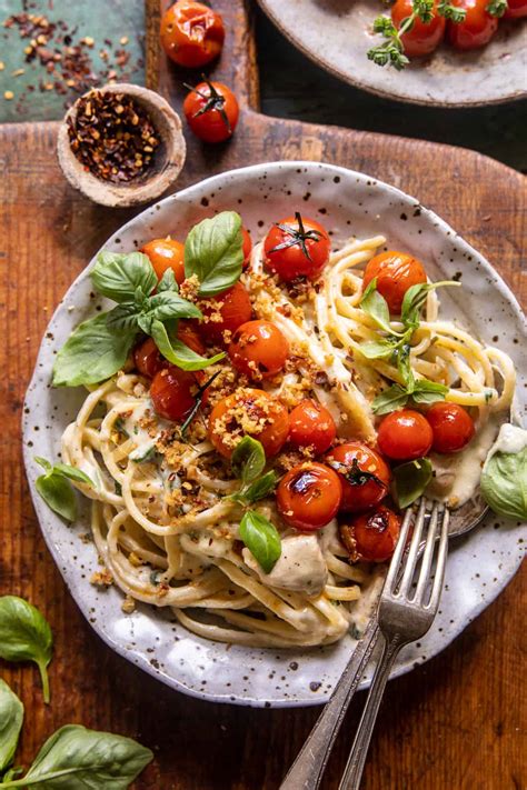 How does Chicken Florentine and Wheat Pasta with Tomato and Basil, with Seasoned Broccoli fit into your Daily Goals - calories, carbs, nutrition