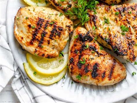 How does Chicken Lime Tarragon fit into your Daily Goals - calories, carbs, nutrition